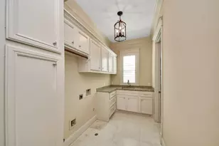 9614 Chatfield St, Houston, TX 77025 - Photo 21
