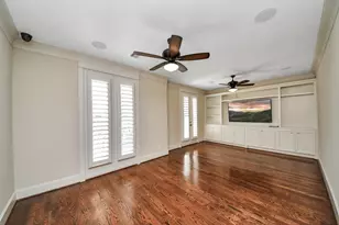 9614 Chatfield St, Houston, TX 77025 - Photo 25
