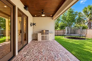 9614 Chatfield St, Houston, TX 77025 - Photo 27