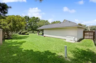 11710 Oakshield Ln, Cypress, TX 77433 - Photo 37