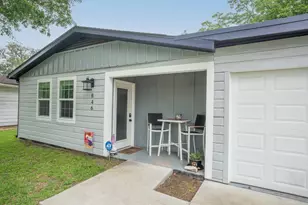 846 S Anderson St, Angleton, TX 77515 - Photo 1