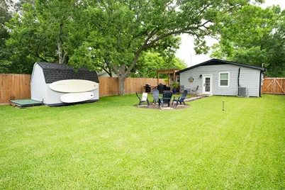 846 S Anderson Street, Angleton, TX 77515 - Photo 25