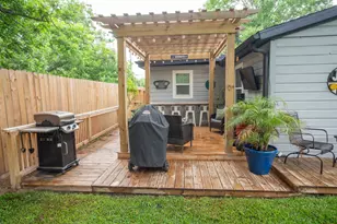 846 S Anderson St, Angleton, TX 77515 - Photo 23