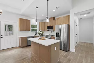 16303 Crockett Martin Ests Dr, Conroe, TX 77306 - Photo 9