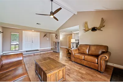 414 N Yaupon Street, Richwood, TX 77531 - Photo 5