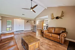 414 N Yaupon St, Richwood, TX 77531 - Photo 5