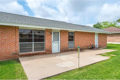 414 N Yaupon Street, Richwood, TX 77531 - Photo 19