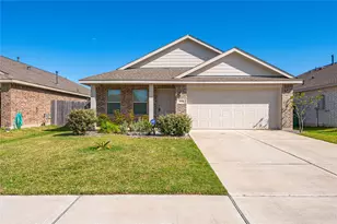 269 Bennett Loop, Angleton, TX 77515 - Photo 1