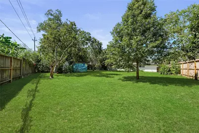 4525 Kingfisher Drive, Houston, TX 77035 - Photo 31