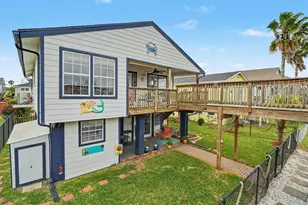 192 Barracuda St, Bayou Vista, TX 77563 - Photo 1