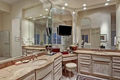 11101 S Country Squire Street, Piney Point Village, TX 77024 - Photo 17