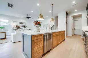 7512 Shadyvilla Ln, Houston, TX 77055 - Photo 11