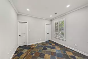 2188 Bancroft St, Houston, TX 77027 - Photo 7