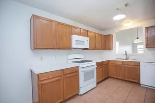 10447 Sugar Sands Ct, Sugar Land, TX 77498 - Photo 13