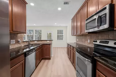 11 Whitekirk Place, Magnolia, TX 77354 - Photo 15