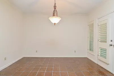 294 Sugarberry Circle, Houston, TX 77024 - Photo 9