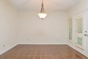 294 Sugar Berry Cir, Houston, TX 77024 - Photo 9
