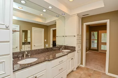 294 Sugarberry Circle, Houston, TX 77024 - Photo 21