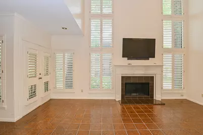 294 Sugarberry Circle, Houston, TX 77024 - Photo 5