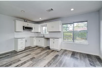 8406 Beechaven Road, Houston, TX 77571 - Photo 13