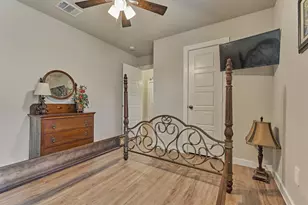 10004 Bigfoot Wallace Dr, Montgomery, TX 77316 - Photo 9