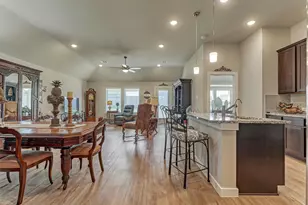 10004 Bigfoot Wallace Dr, Montgomery, TX 77316 - Photo 11