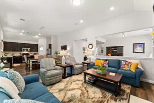 1918 Elkington Cir, Conroe, TX 77304 - Photo 9