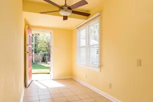 1409 Winnie St, Galveston, TX 77550 - Photo 5