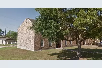 2200 N Adams Street, Beeville, TX 78102 - Photo 3