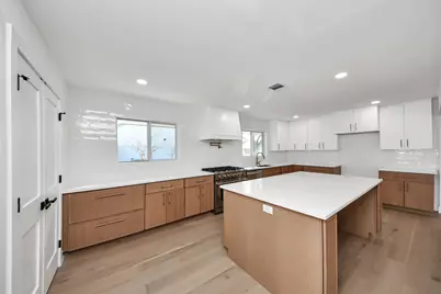 5330 Dumfries Drive, Houston, TX 77096 - Photo 17