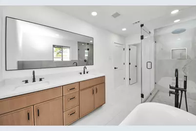 5330 Dumfries Drive, Houston, TX 77096 - Photo 27