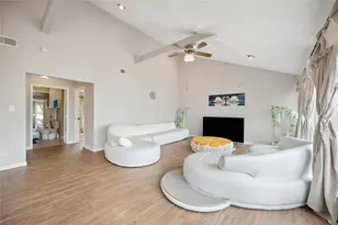 911 Brook Forest Dr, Conroe, TX 77385 - Photo 13