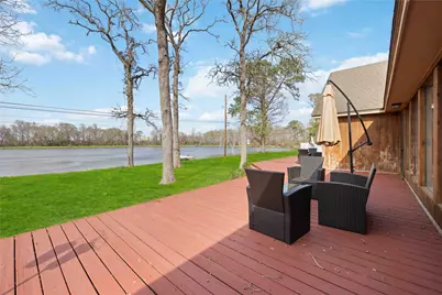 911 Brook Forest Drive, Conroe, TX 77385 - Photo 31