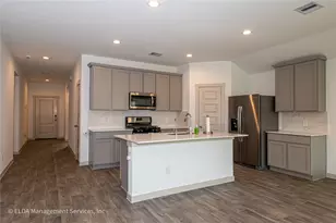 8038 Brahman Ln, Rosharon, TX 77583 - Photo 7