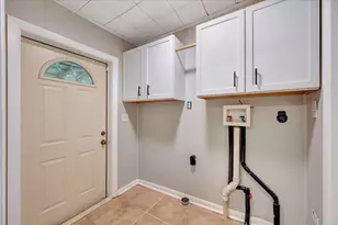 527 S Iowa Ave, League City, TX 77573 - Photo 13