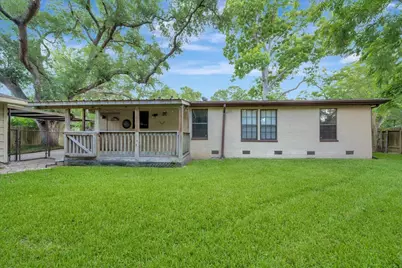 527 S Iowa Avenue, League City, TX 77573 - Photo 29