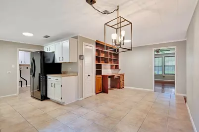 527 S Iowa Avenue, League City, TX 77573 - Photo 9