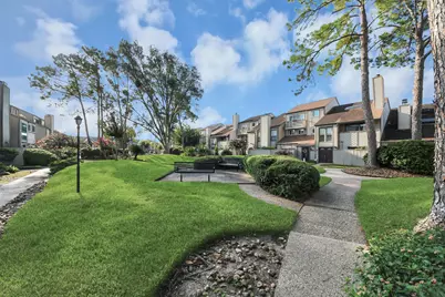 1059 Country Place Drive #1059, Houston, TX 77079 - Photo 3