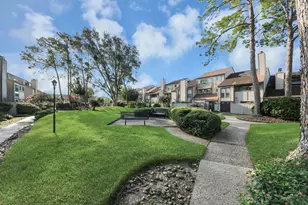 1059 Country Pl Dr, Houston, TX 77079 - Photo 3