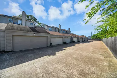 1059 Country Place Drive #1059, Houston, TX 77079 - Photo 47