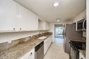1059 Country Pl Dr, Houston, TX 77079 - Photo 11