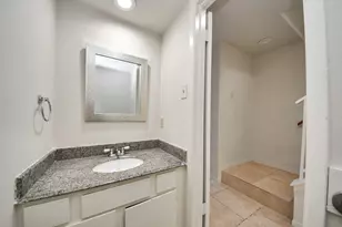 1059 Country Pl Dr, Houston, TX 77079 - Photo 19