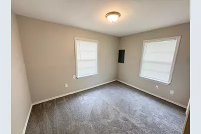8238 Homewood Lane, Houston, TX 77028 - Photo 11