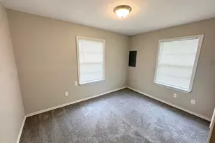 8238 Homewood Ln, Houston, TX 77028 - Photo 11