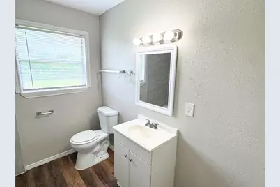 8238 Homewood Lane, Houston, TX 77028 - Photo 17