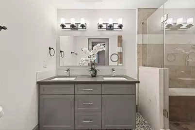 10054 Cedardale Drive, Houston, TX 77055 - Photo 33