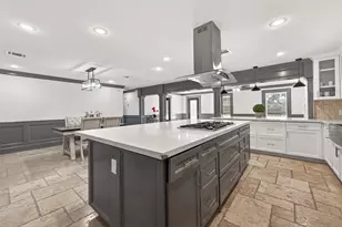 10054 Cedardale Dr, Houston, TX 77055 - Photo 15