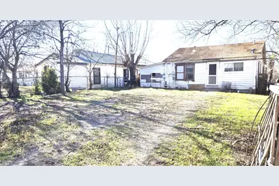 508 E French Street, Cuero, TX 77954 - Photo 3