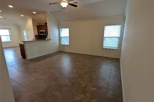 18918 Bluestone Hollow Ln, Tomball, TX 77377 - Photo 5