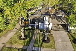 12034 Sugar Springs Dr, Houston, TX 77077 - Photo 35